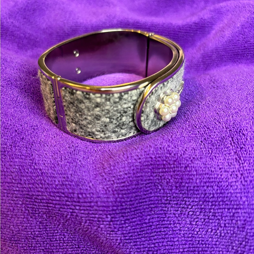 Chanel Cuff - Picture 11 of 11